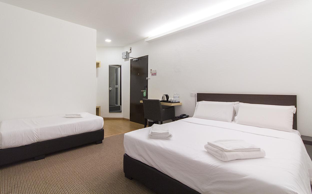 Hotel Raub Since 1968 Екстериор снимка